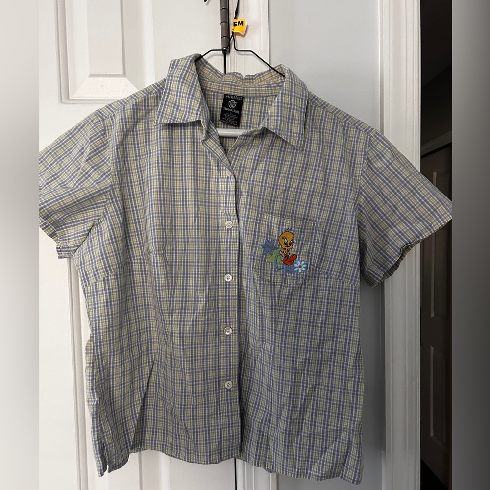 Warner Brothers, Tweety Bird embroidered shirt